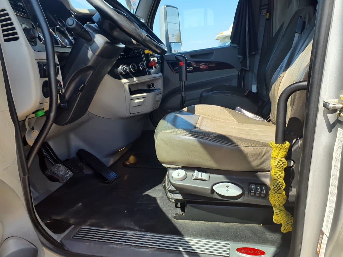 2021 Peterbilt 579 296331