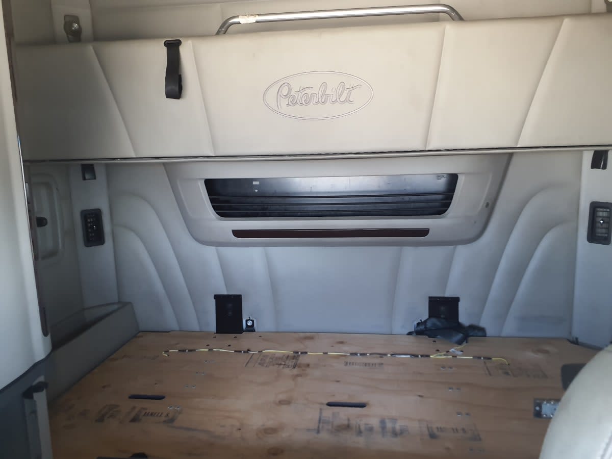 2021 Peterbilt 579 296331