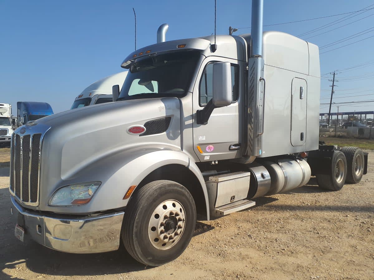 2021 Peterbilt 579 296332