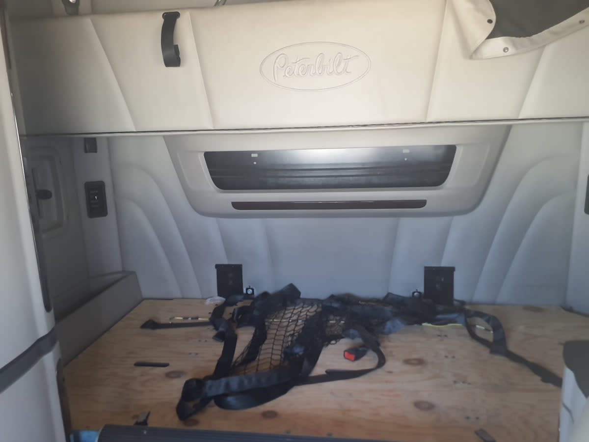 2021 Peterbilt 579 296332