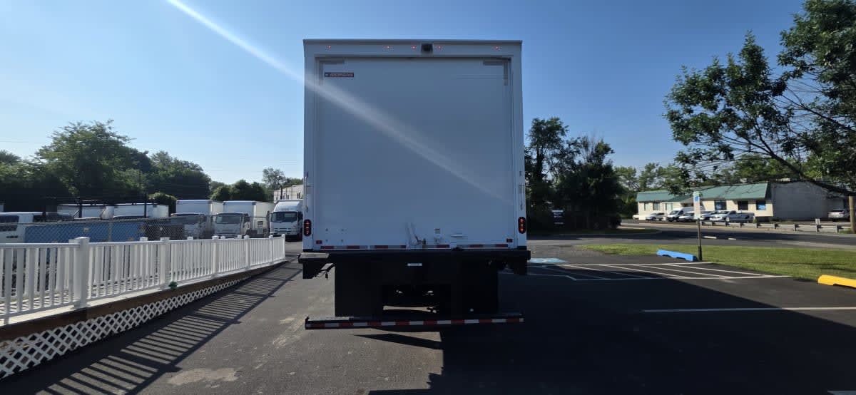 2021 Freightliner/Mercedes M2 106 296398
