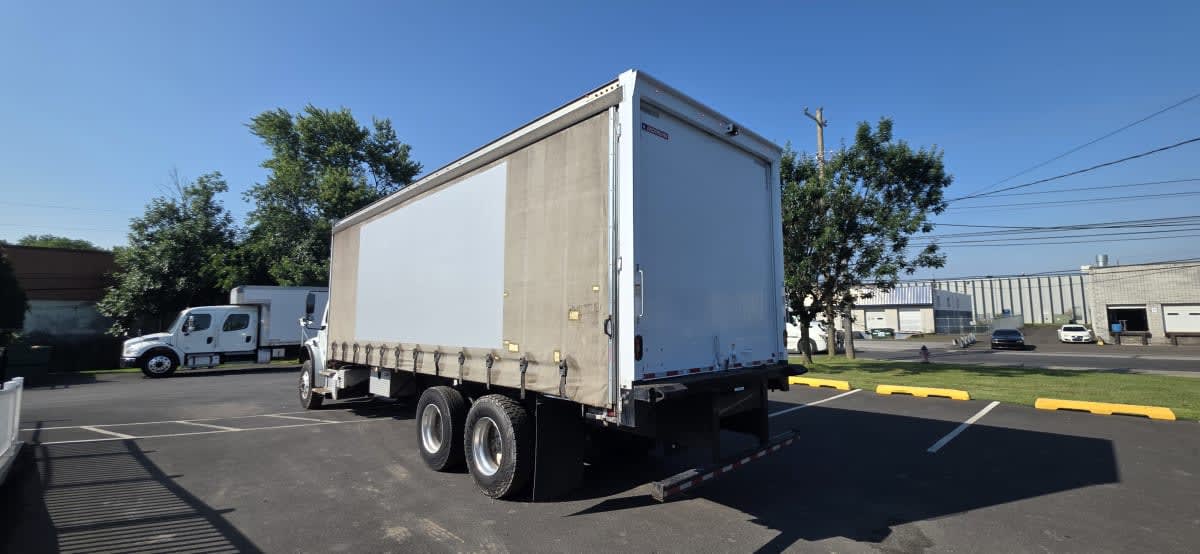 2021 Freightliner/Mercedes M2 106 296398