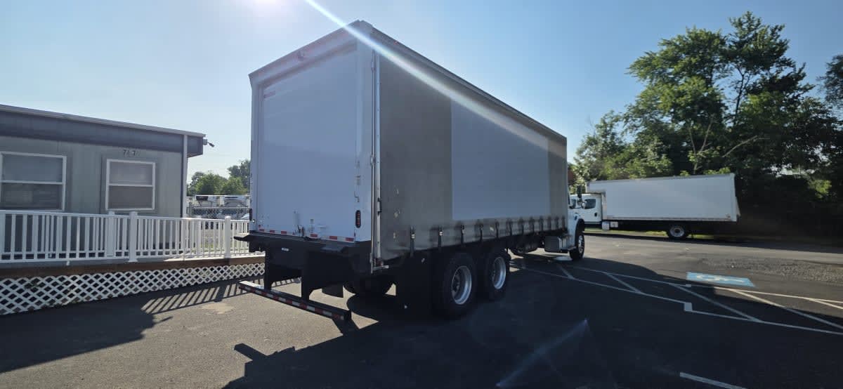 2021 Freightliner/Mercedes M2 106 296398