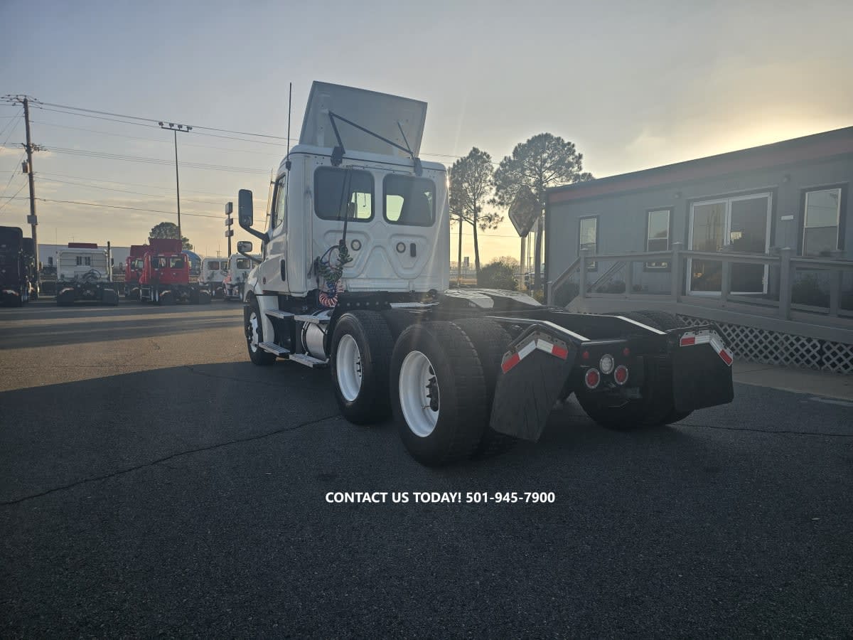 2021 Freightliner - image 6