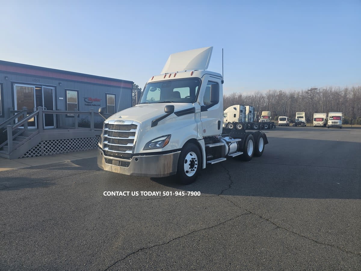 2021 Freightliner - image 1
