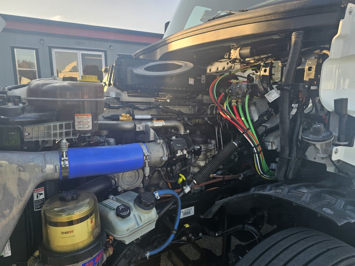 2021 Freightliner - image 8