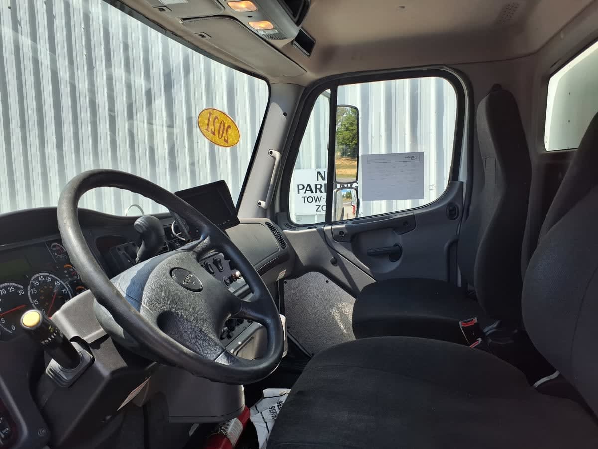 2021 Freightliner M2 106 296533