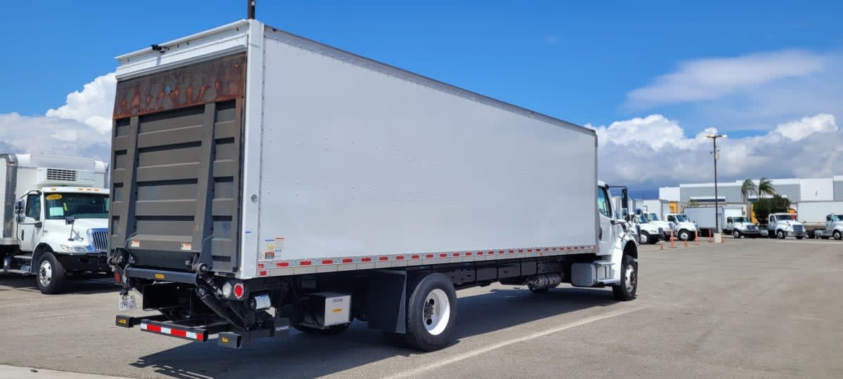 2021 Freightliner/Mercedes M2 106 296690