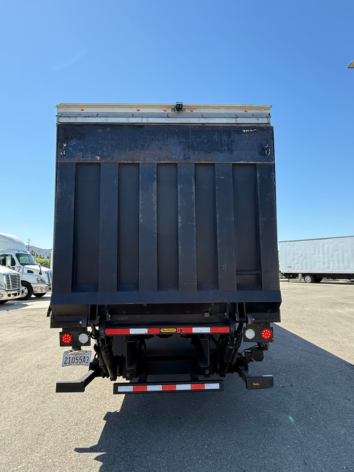 2021 Freightliner/Mercedes M2 106 296938