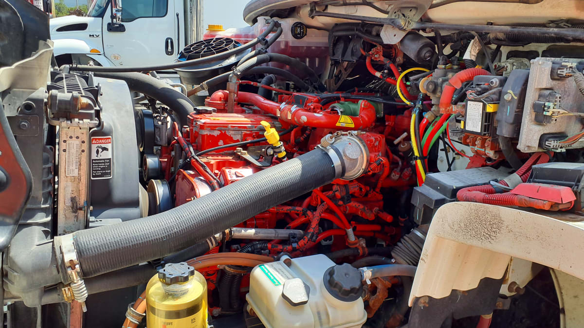 2021 Freightliner/Mercedes M2 106 297074
