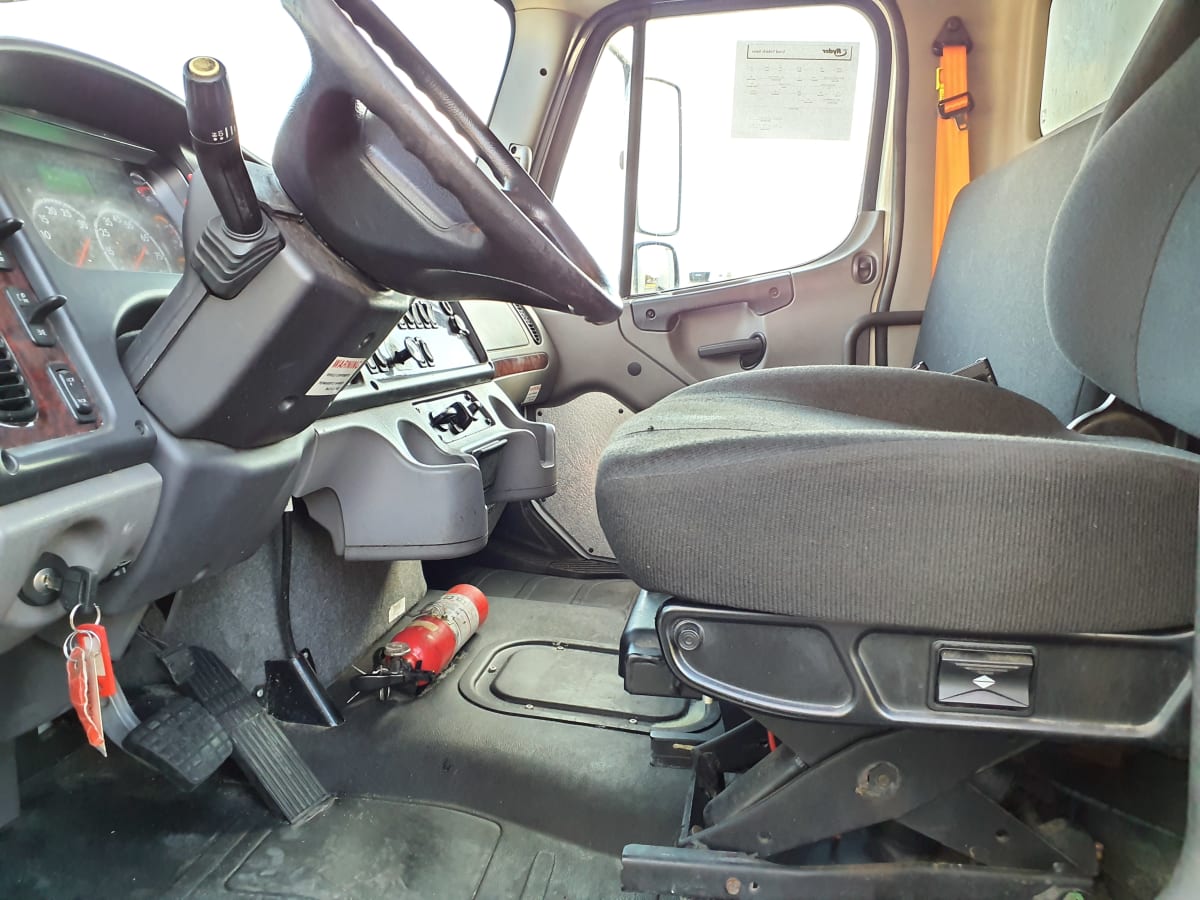 2021 Freightliner/Mercedes M2 106 297089