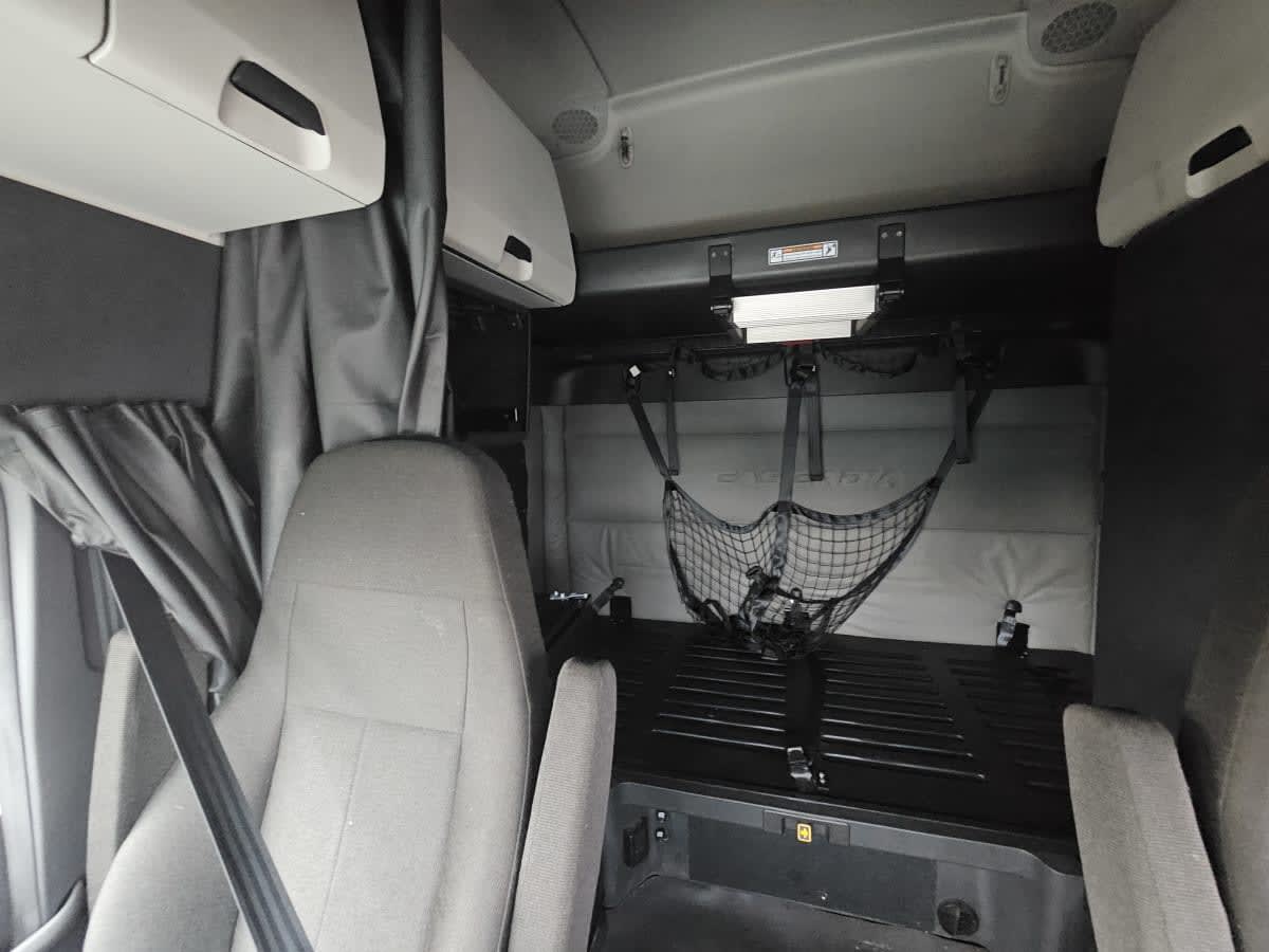 2021 Freightliner/Mercedes NEW CASCADIA PX12664 297388