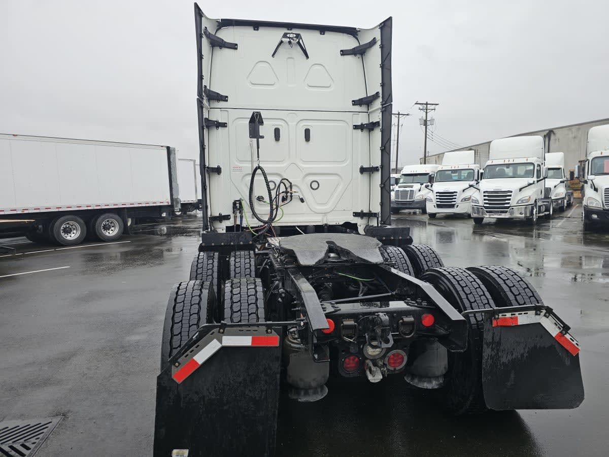 2021 Freightliner/Mercedes NEW CASCADIA PX12664 297389