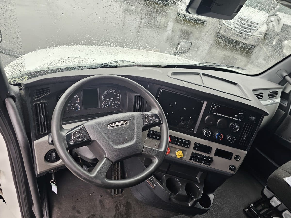 2021 Freightliner/Mercedes NEW CASCADIA PX12664 297389