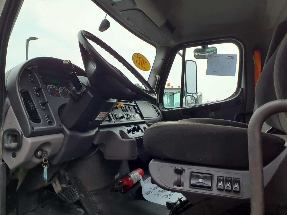 2021 Freightliner/Mercedes M2 106 298086