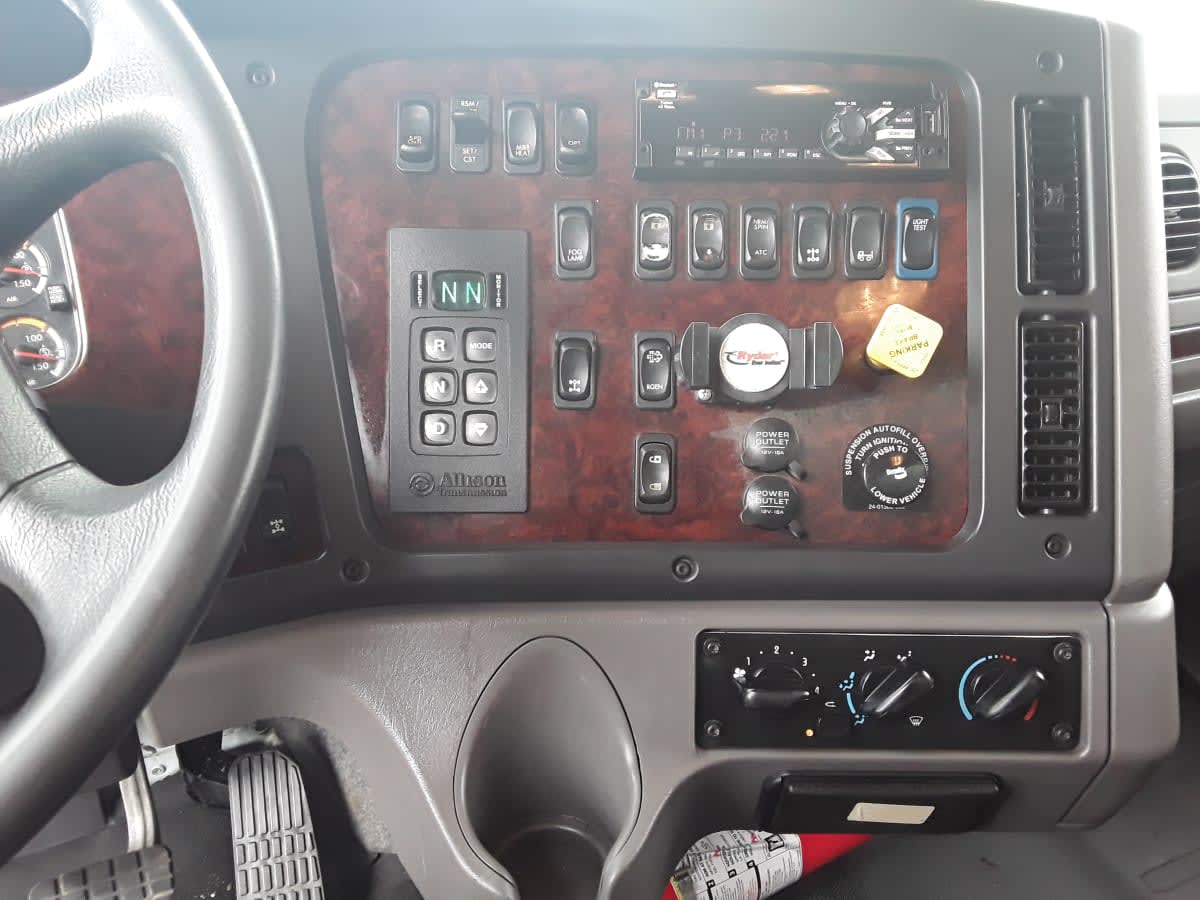 2021 Freightliner/Mercedes M2 106 298185