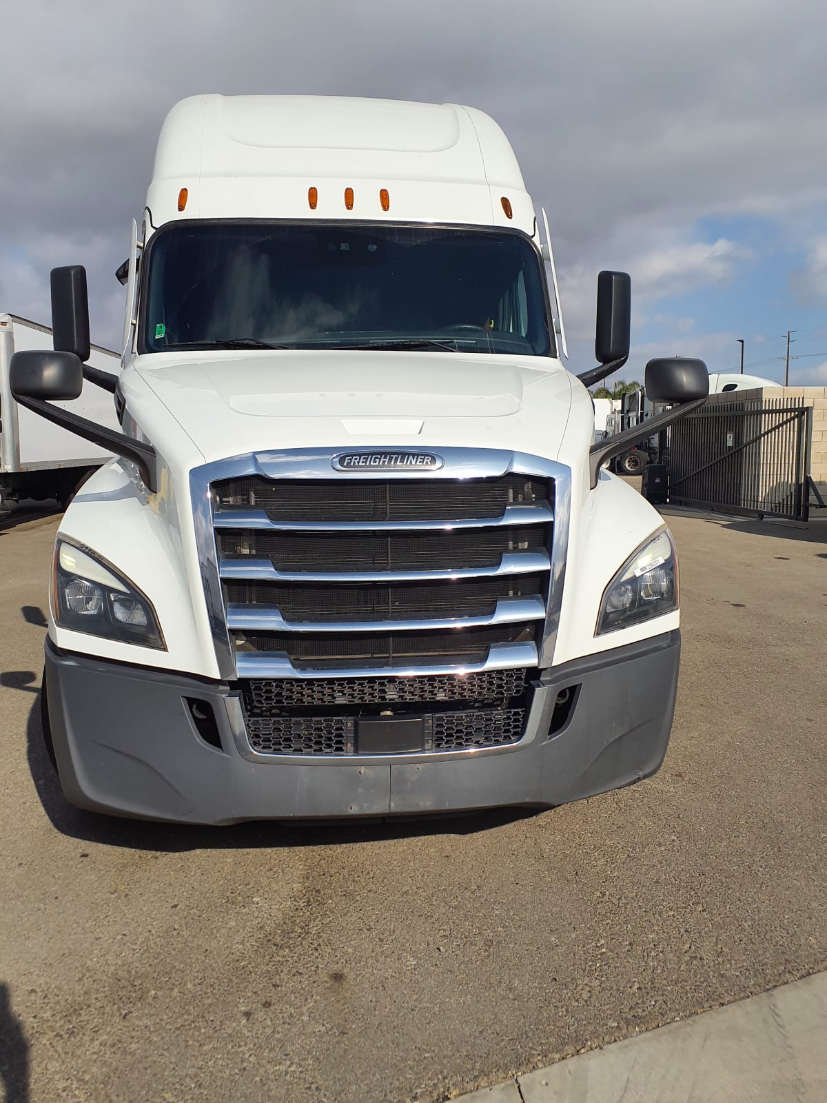 2021 Freightliner/Mercedes NEW CASCADIA PX12664 298201