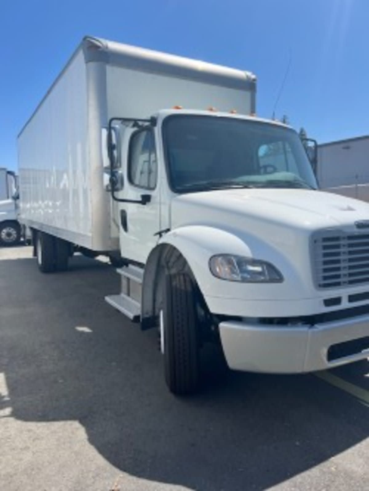 2021 Freightliner M2 106 298307