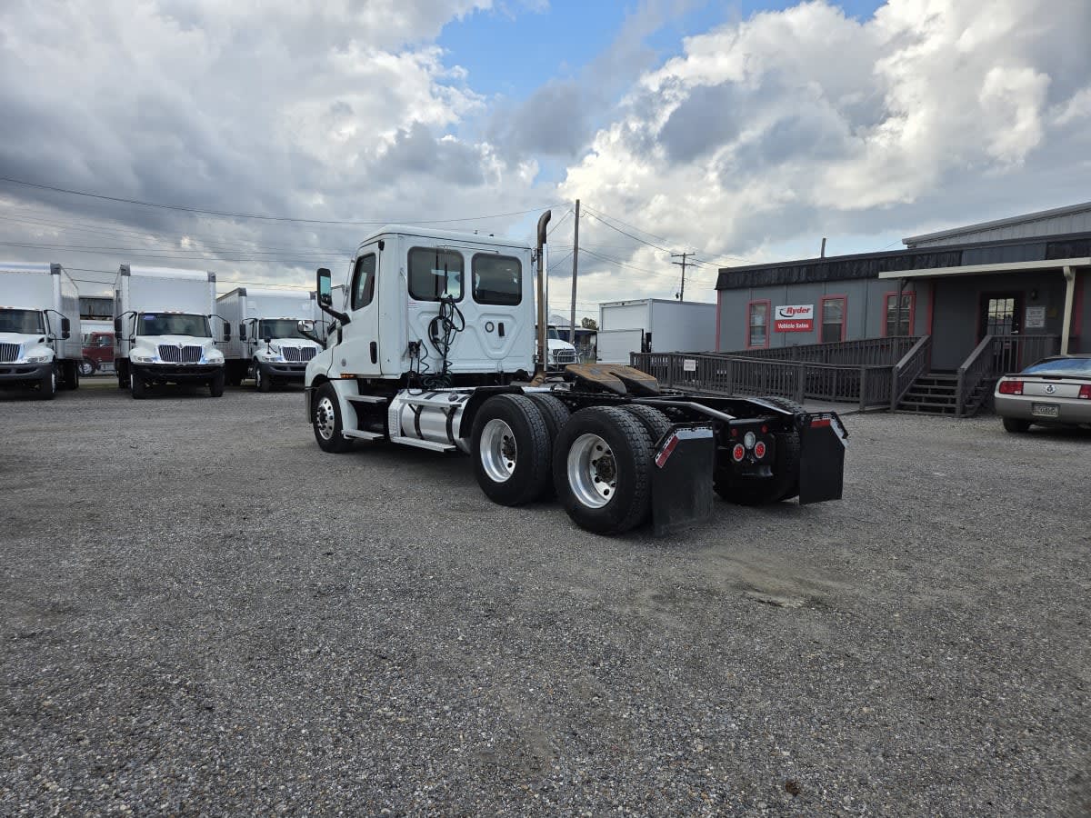 2021 Freightliner - image 6