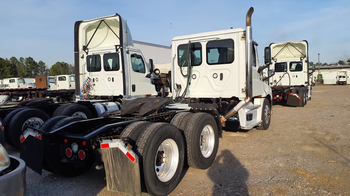 2021 Freightliner/Mercedes NEW CASCADIA PX12664 298325