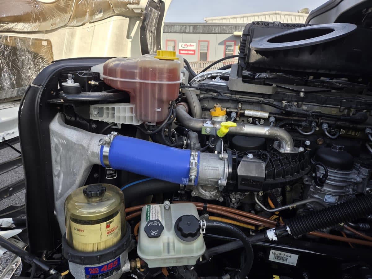 2021 Freightliner - image 8