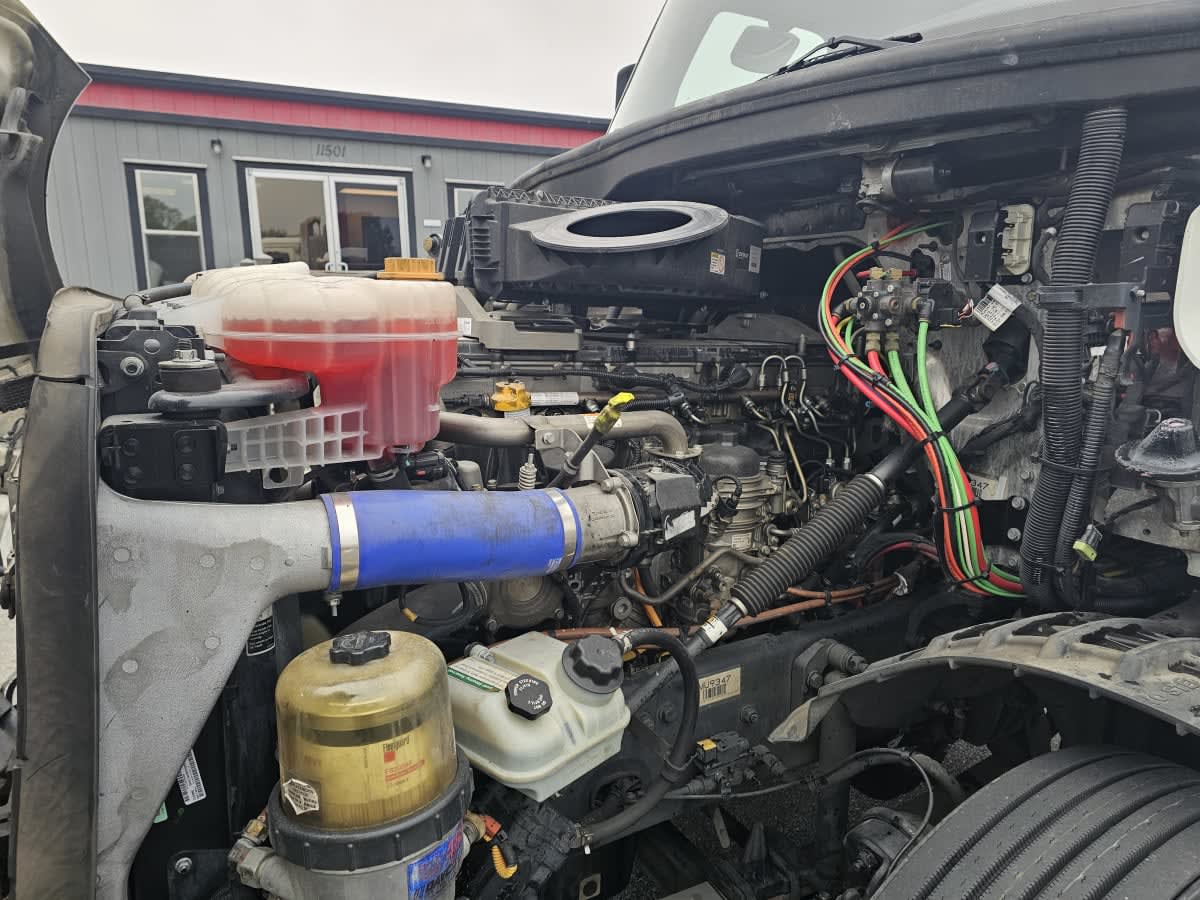 2021 Freightliner - image 8