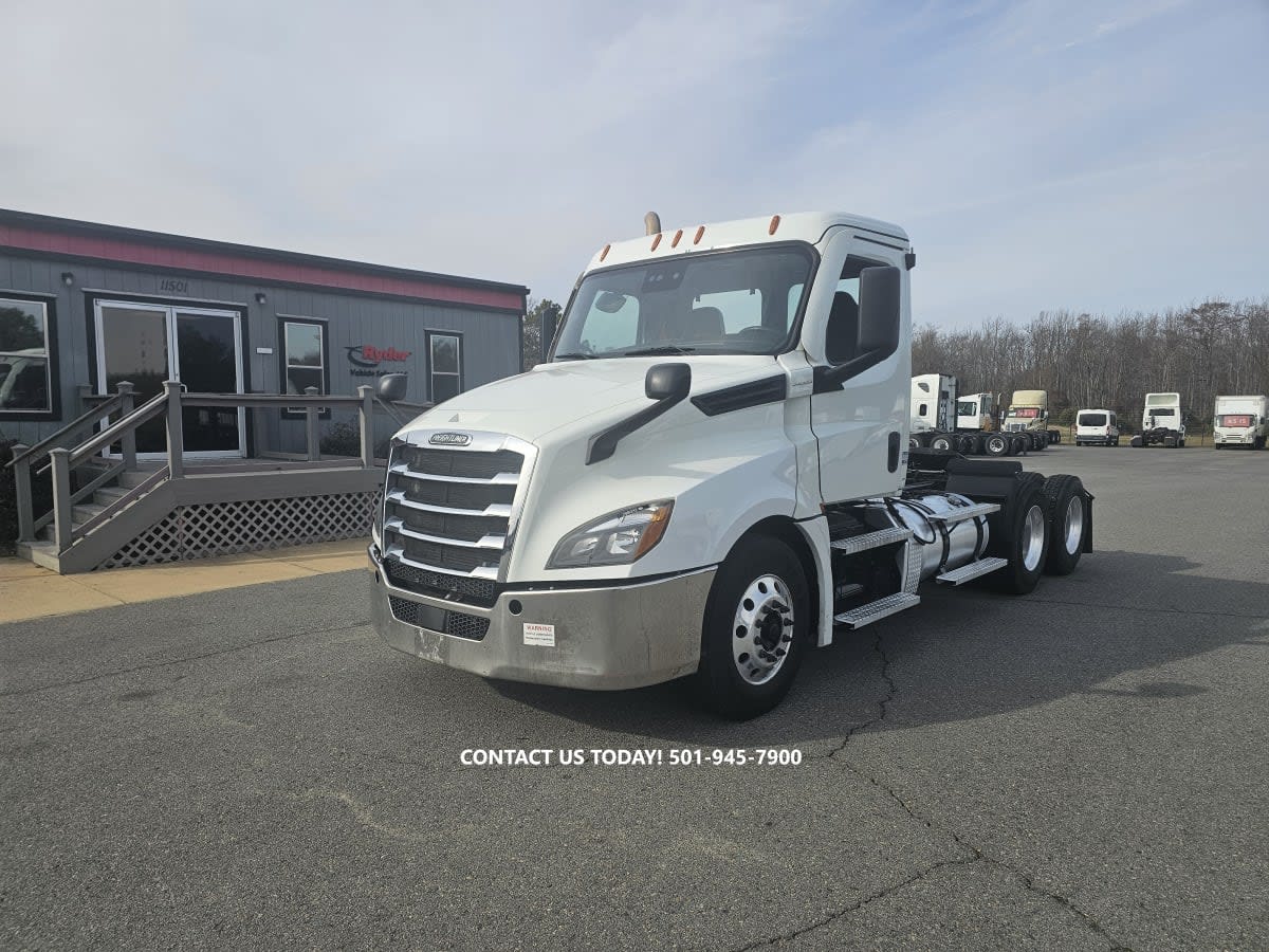 2021 Freightliner - image 1