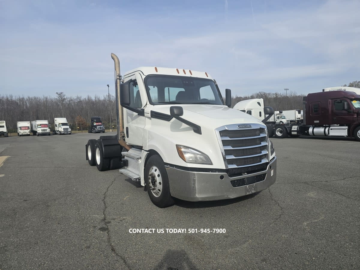 2021 Freightliner - image 3