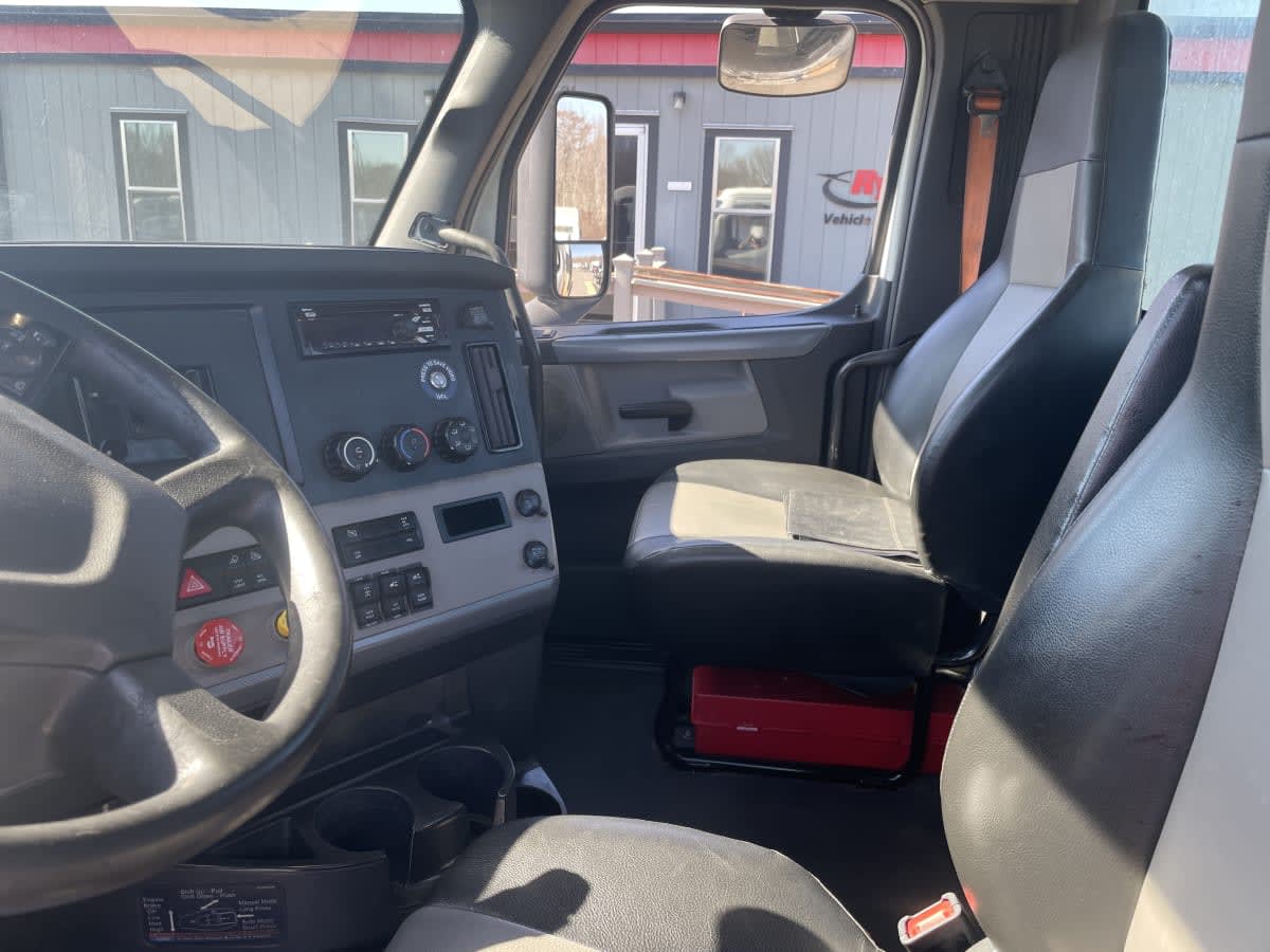 2021 Freightliner - image 7