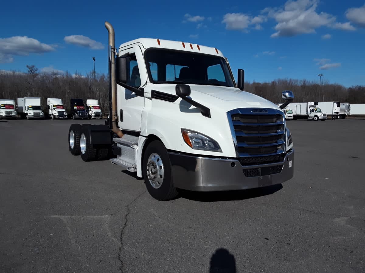 2021 Freightliner - image 3
