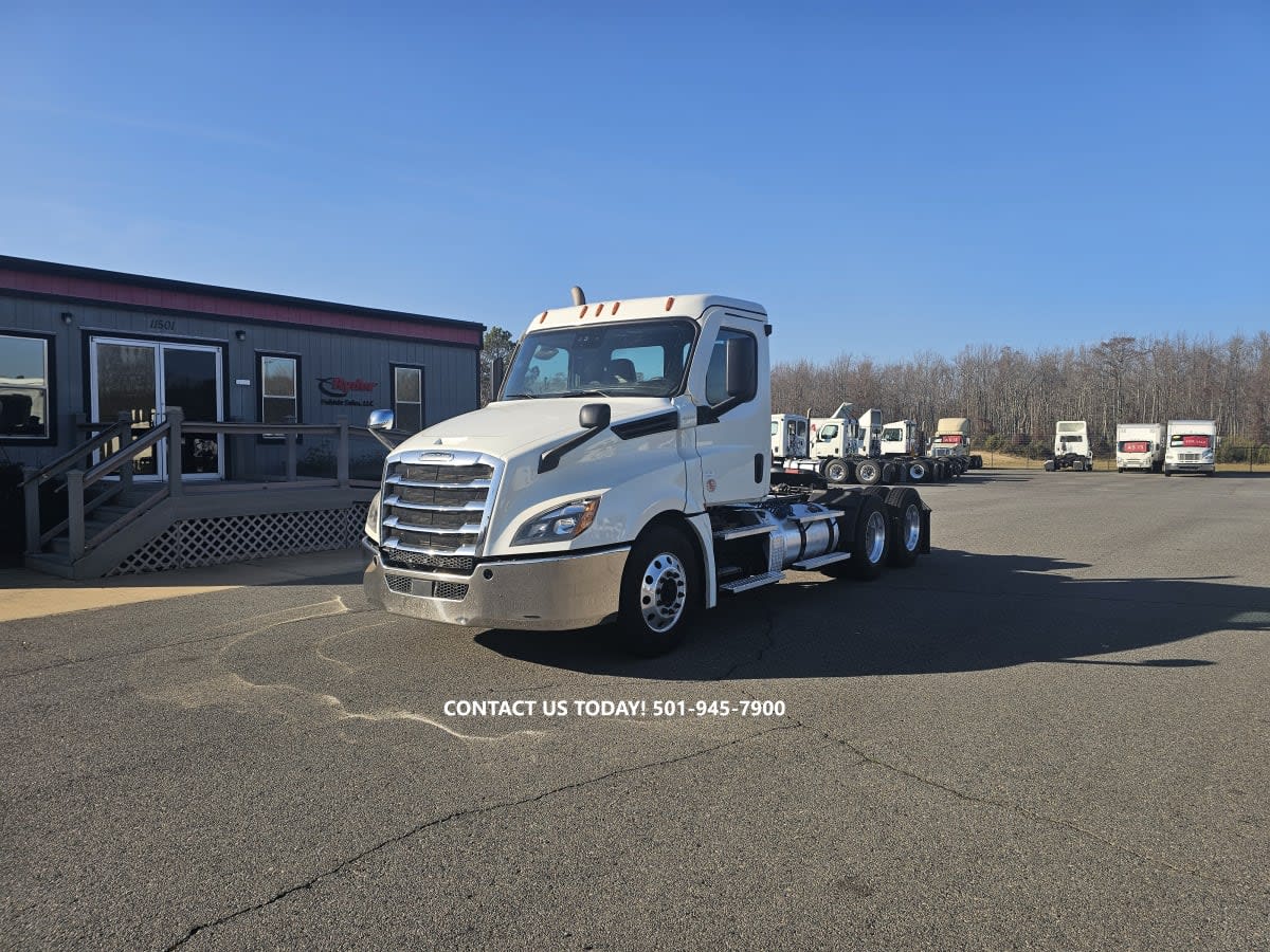 2021 Freightliner - image 1