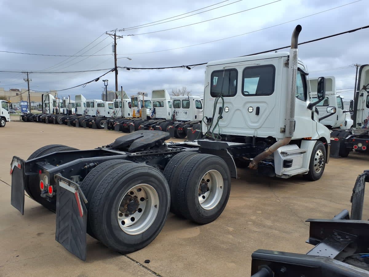 2021 Freightliner/Mercedes NEW CASCADIA PX12664 298351