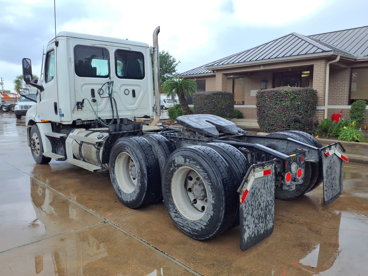 2021 Freightliner/Mercedes NEW CASCADIA PX12664 298356