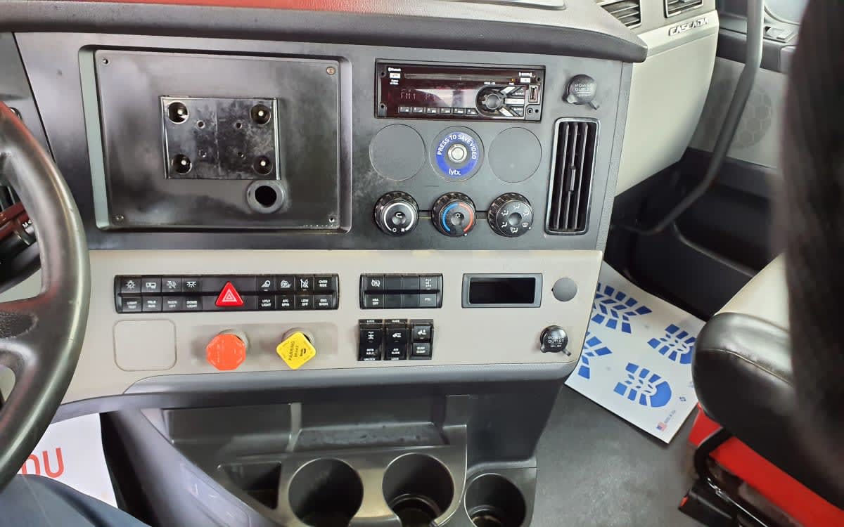 2021 Freightliner - image 13