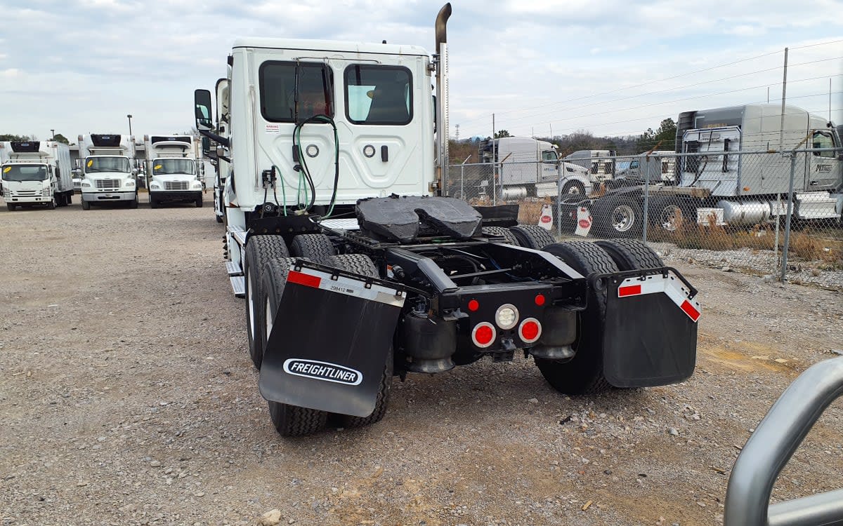 2021 Freightliner - image 5