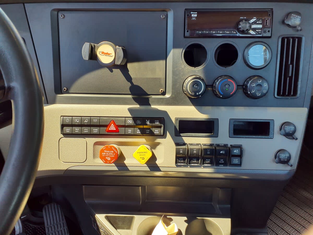 2021 Freightliner/Mercedes CASCADIA PX11664ST 298613