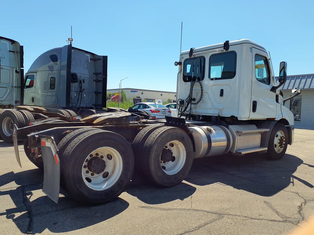 2021 Freightliner/Mercedes CASCADIA PX11664ST 298613