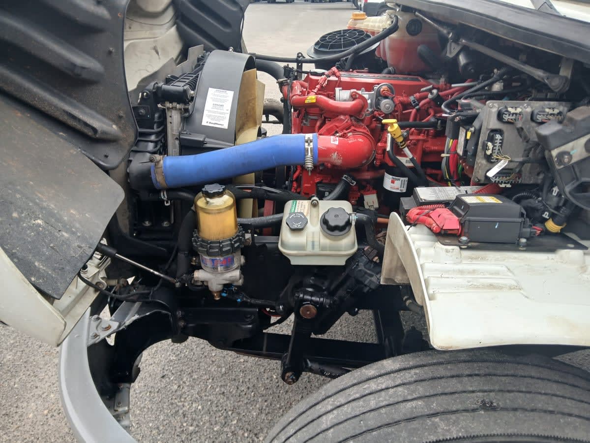 2021 Freightliner/Mercedes M2 106 298923