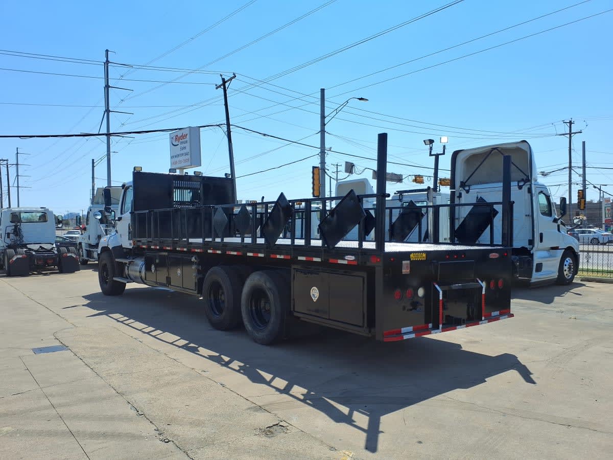 2020 Freightliner 114SD in Dallas, TX — photo 6