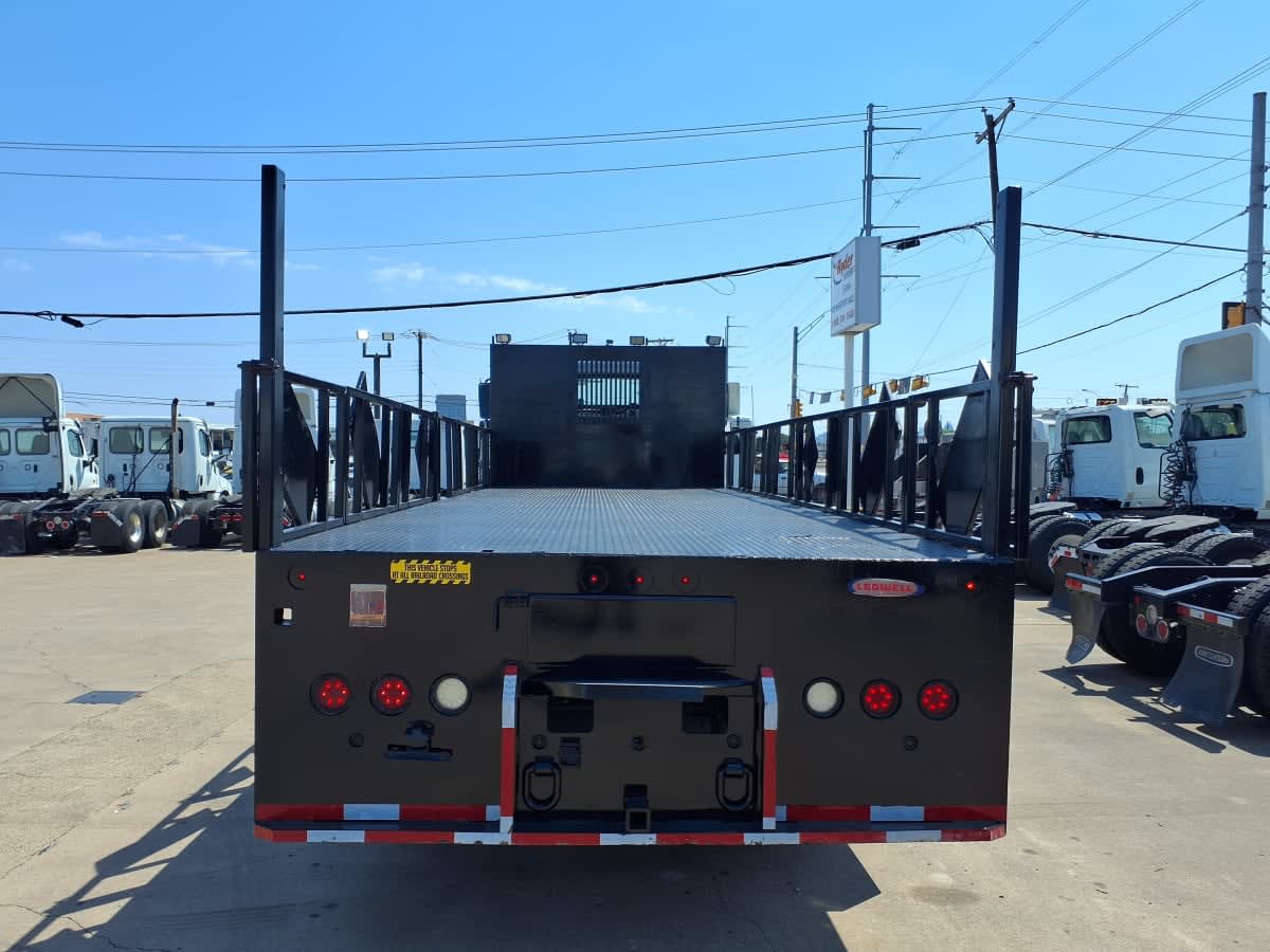 2020 Freightliner 114SD in Dallas, TX — photo 8