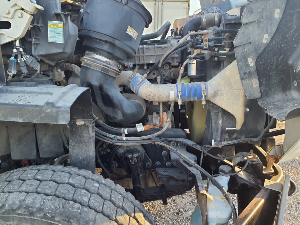 2020 Freightliner/Mercedes 114SD 299099