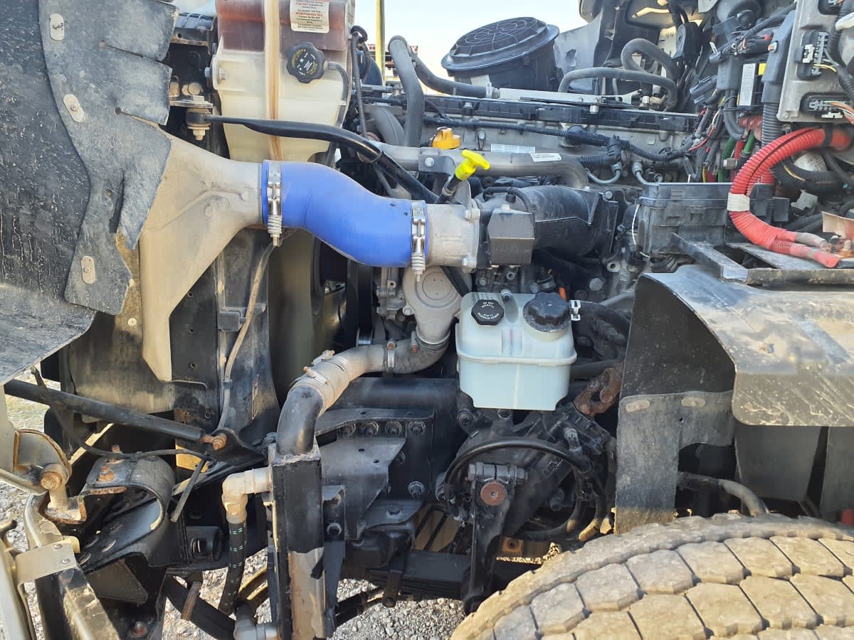 2020 Freightliner/Mercedes 114SD 299099