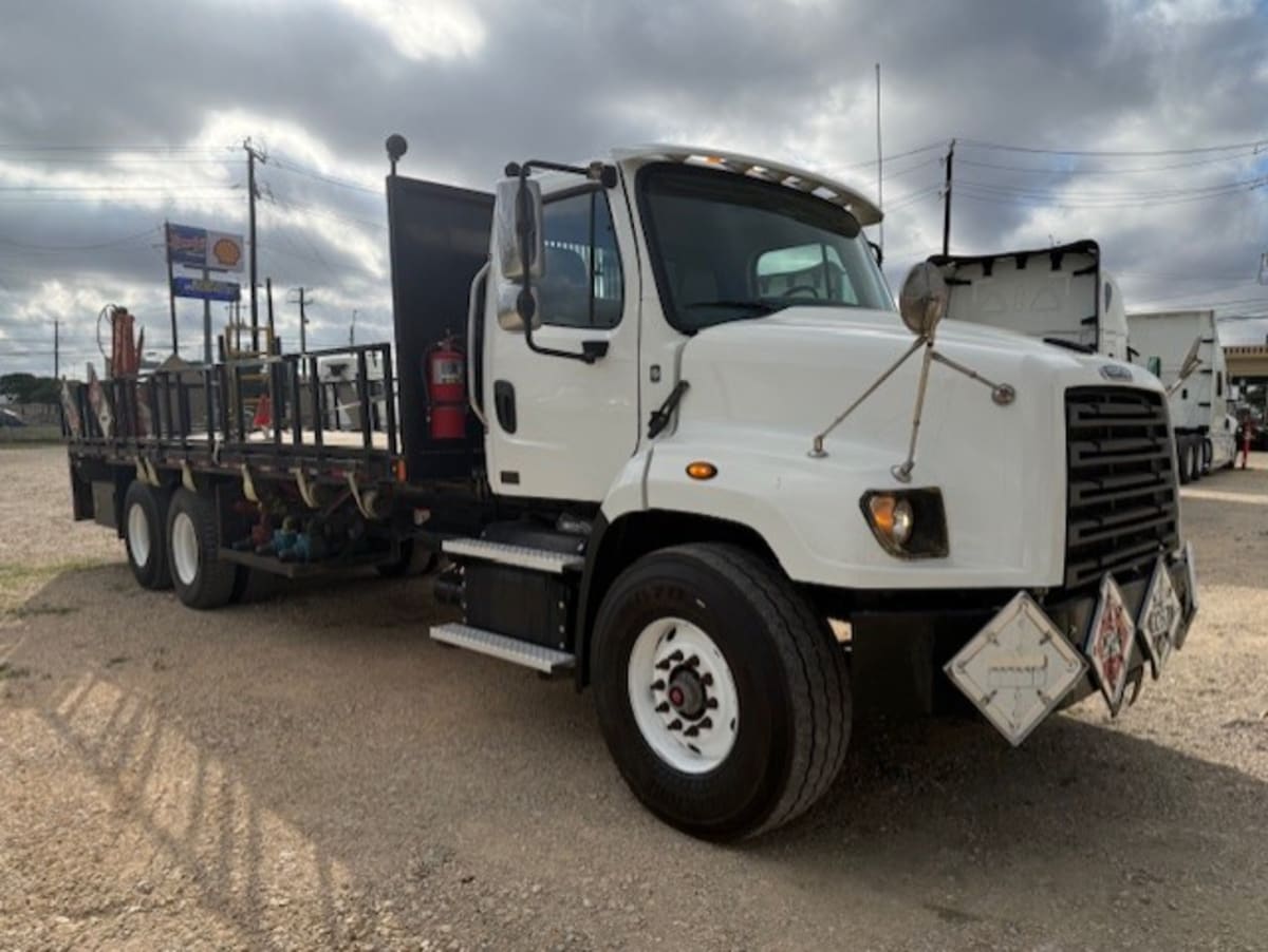 2020 Freightliner/Mercedes 114SD 299102
