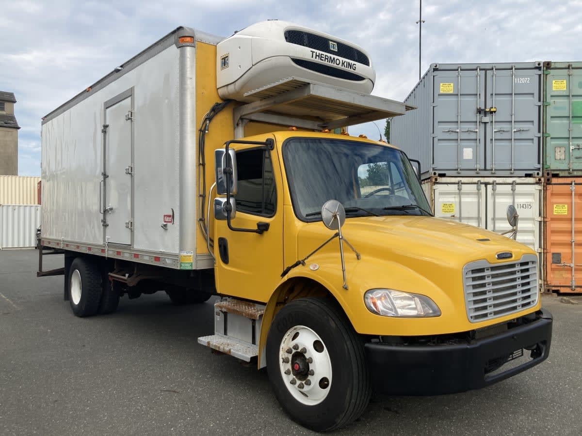 2021 Freightliner M2 106 in Springfield, MA — photo 3