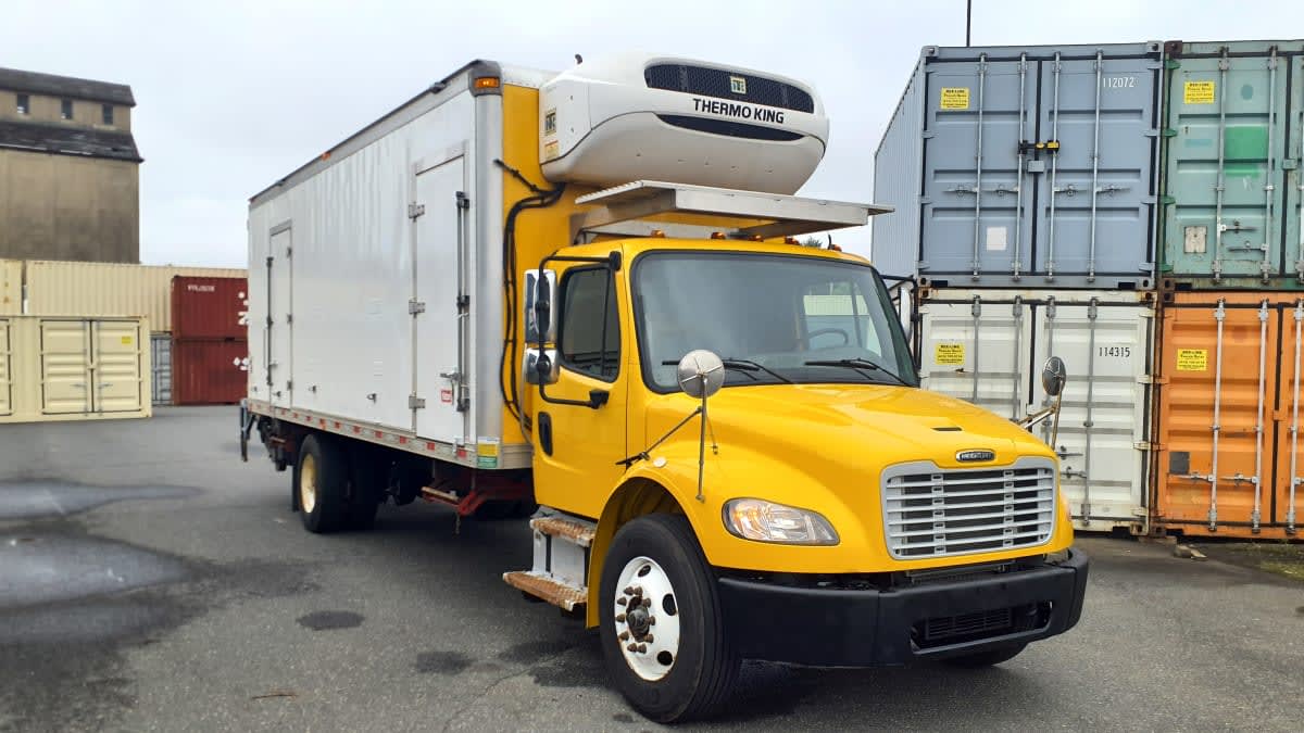 2021 Freightliner M2 106 in Springfield, MA — photo 3