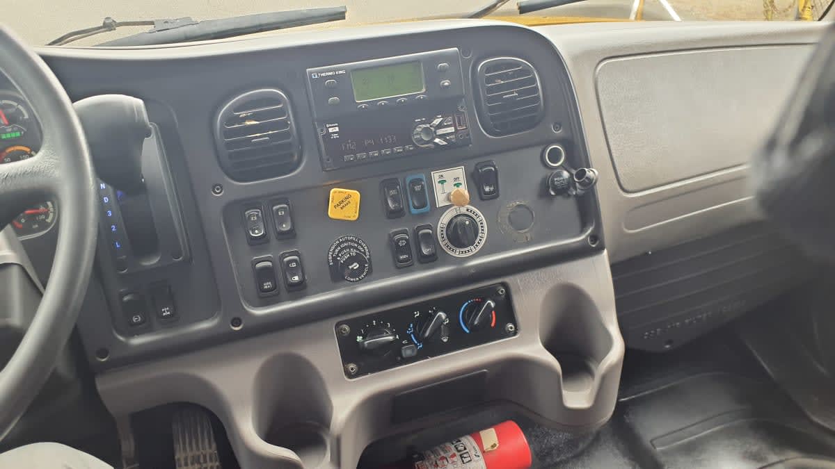 2021 Freightliner M2 106 in Springfield, MA — photo 8