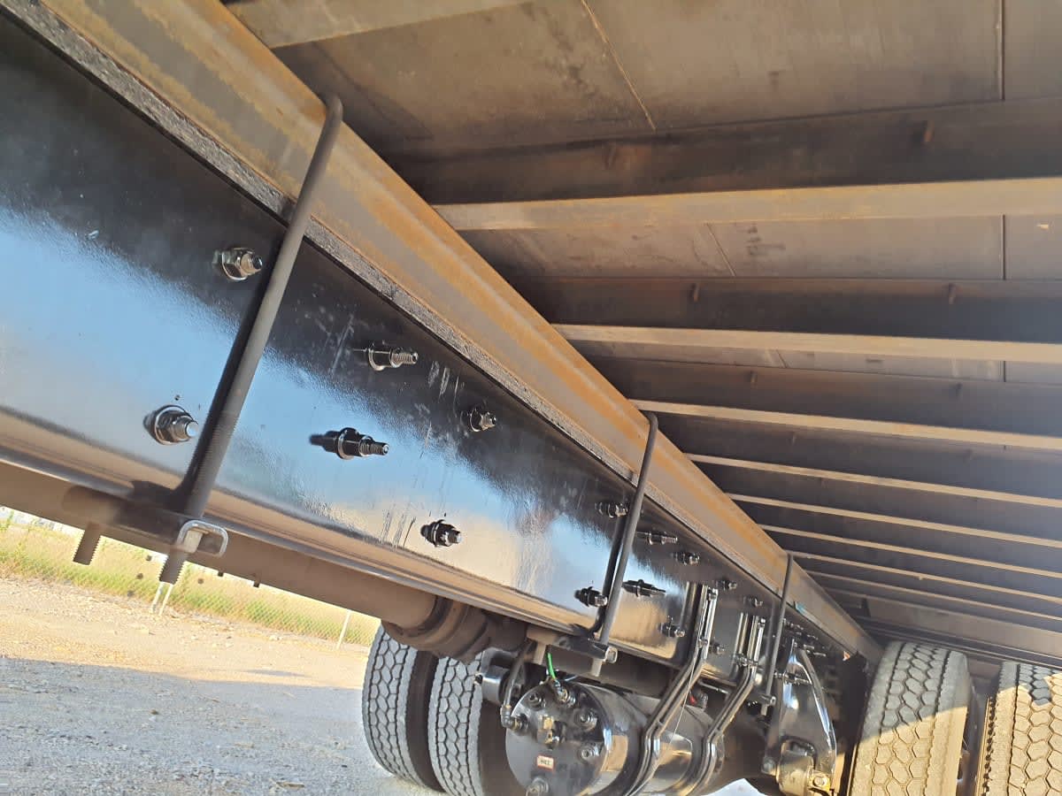 2021 Freightliner M2 106 299522