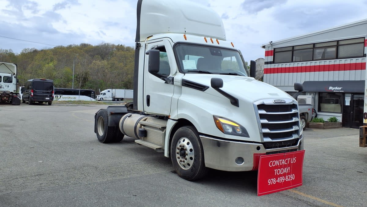 2021 Freightliner/Mercedes CASCADIA PX12642ST 299968