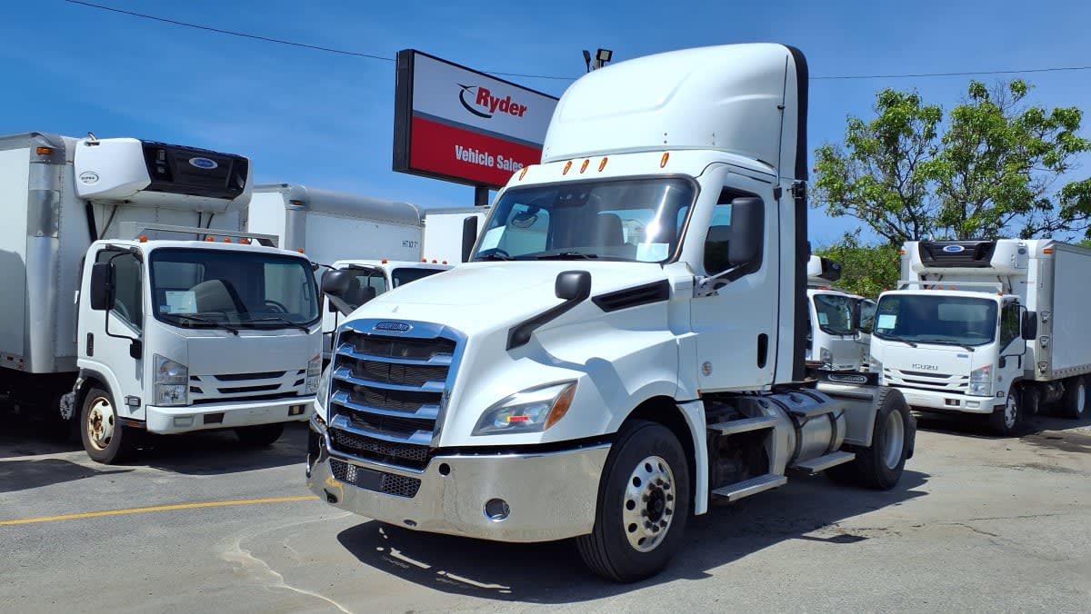 2021 Freightliner/Mercedes CASCADIA PX12642ST 299970