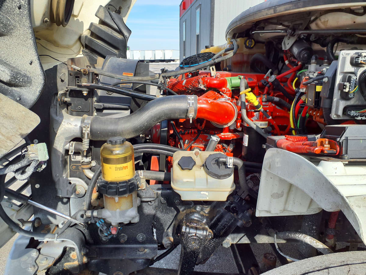 2015 Freightliner/Mercedes M2 106 300594